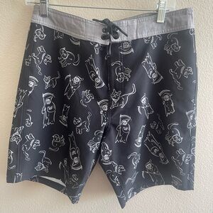 Hot Topic Grim Reaper & Black Cat‎ Board Shorts size 30
